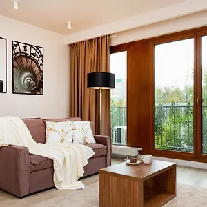 https://apartments-warsaw-magazynowa-by-renters.warsawhotelspoland.com